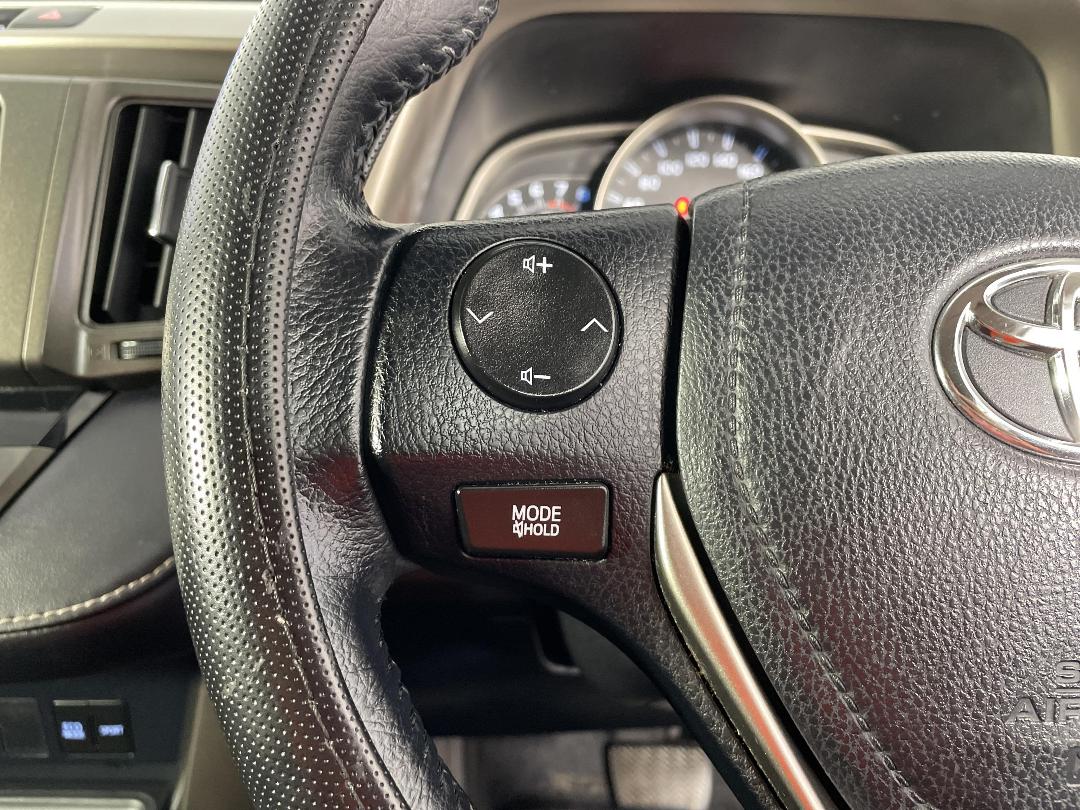 Photo '28' of Toyota Rav4 Photo '28' of Toyota Rav4