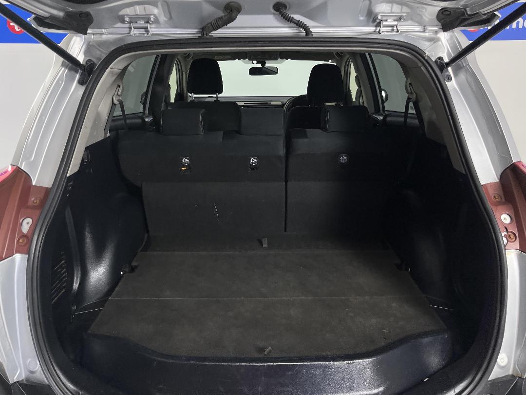 Photo '14' of Toyota Rav4 Photo '14' of Toyota Rav4