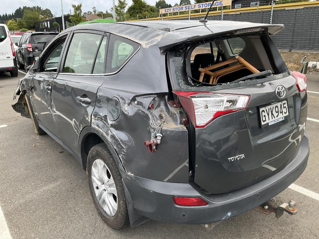 Photo '3' of Toyota Rav4 GX SUV