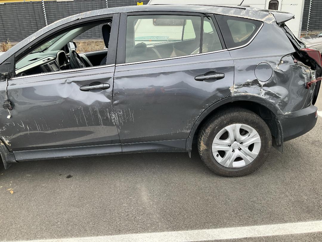 Photo '7' of Toyota Rav4 GX SUV