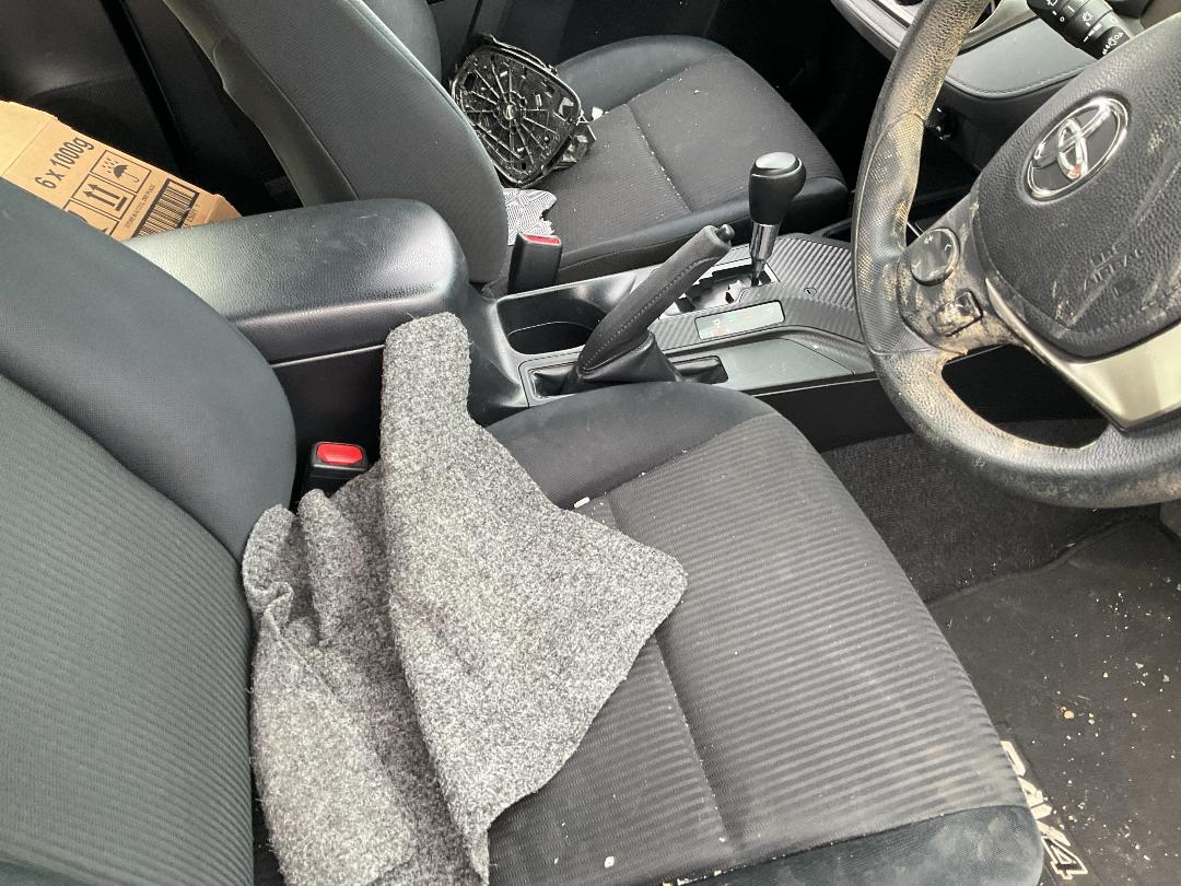 Photo '12' of Toyota Rav4 GX SUV