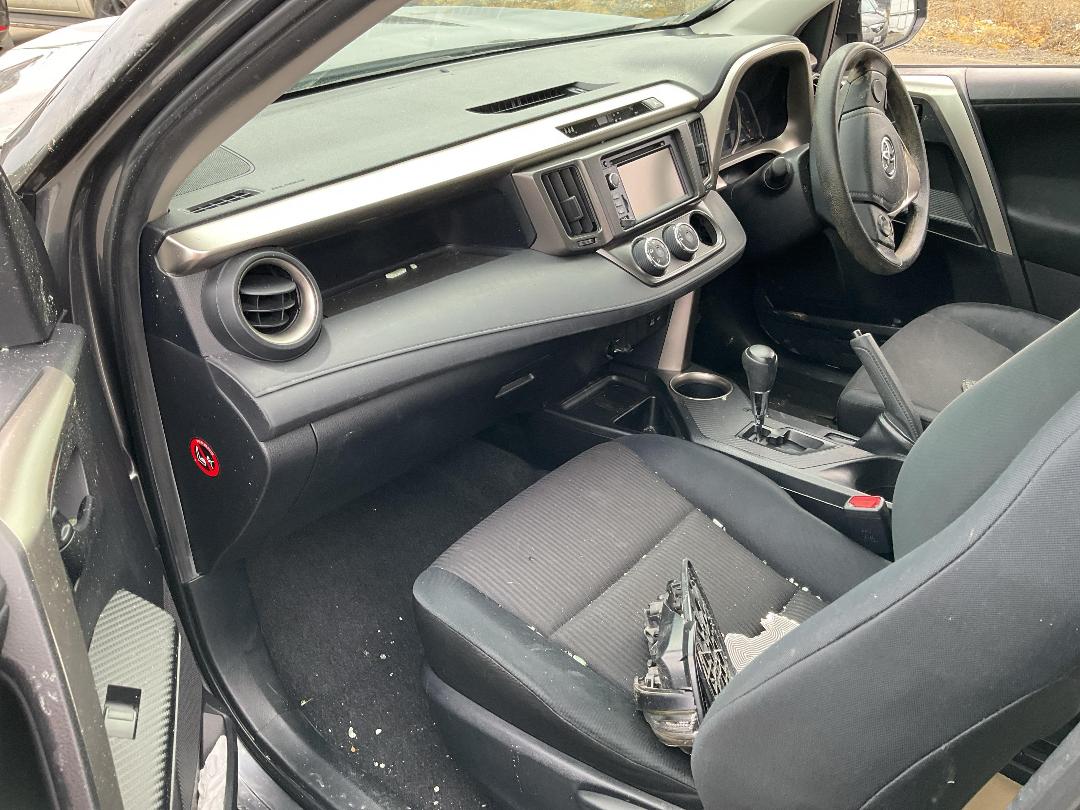 Photo '13' of Toyota Rav4 GX SUV