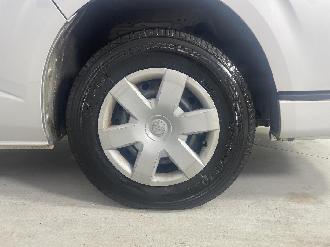 Photo '9' of Toyota Regius