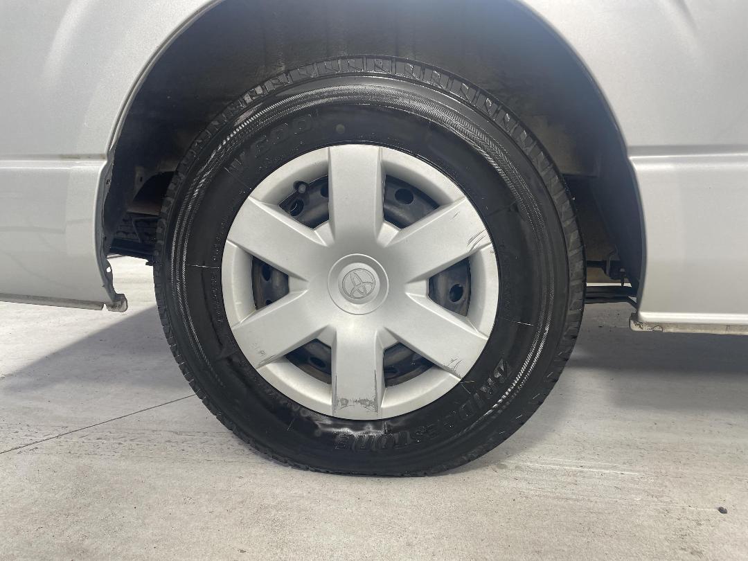 Photo '12' of Toyota Regius