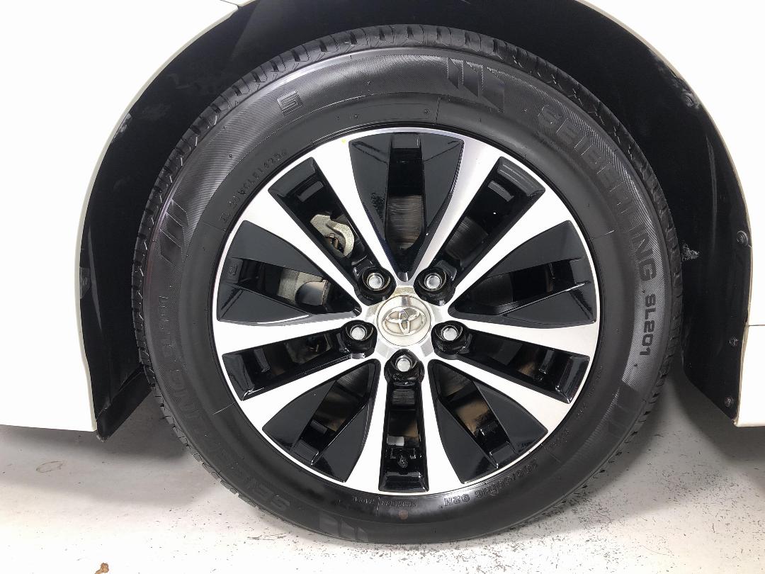 Photo '10' of Toyota SAI