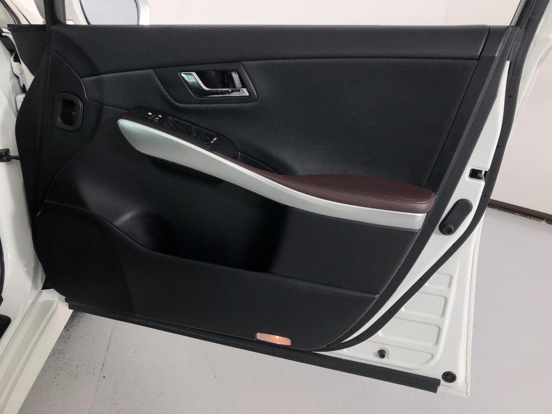 Photo '15' of Toyota SAI