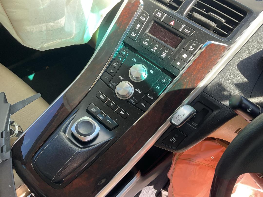 Photo '8' of Toyota SAI 2.4L Petrol Hybrid