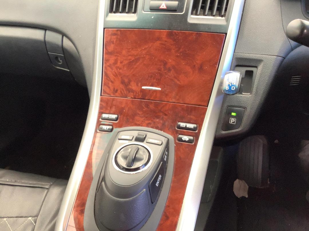 Photo '13' of Toyota SAI Hybrid