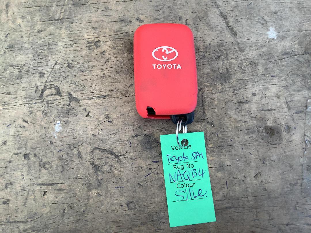 Photo '15' of Toyota SAI Hybrid