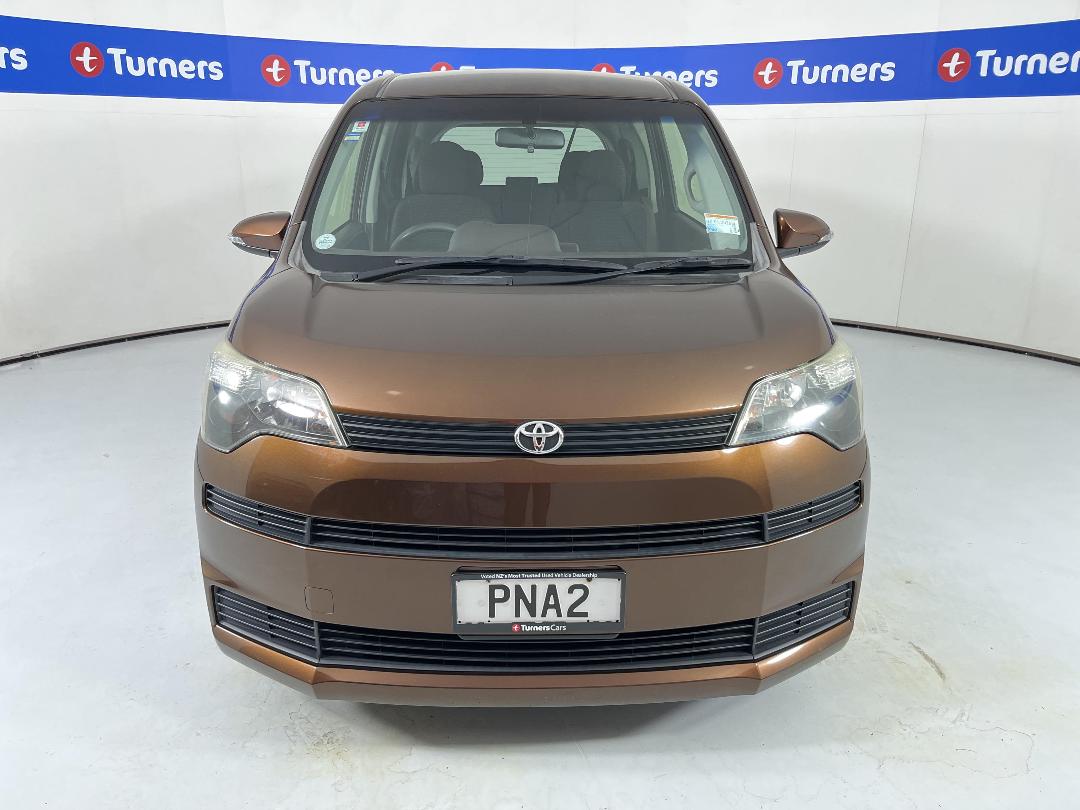 Photo '2' of Toyota Spade