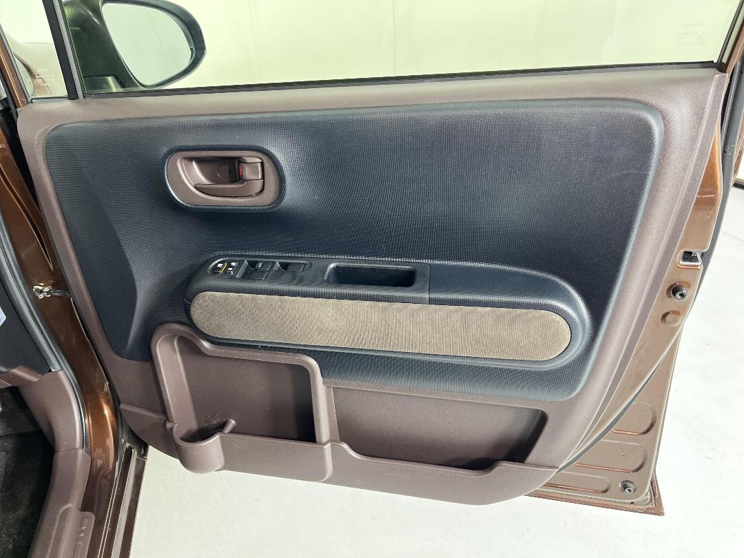 Photo '15' of Toyota Spade