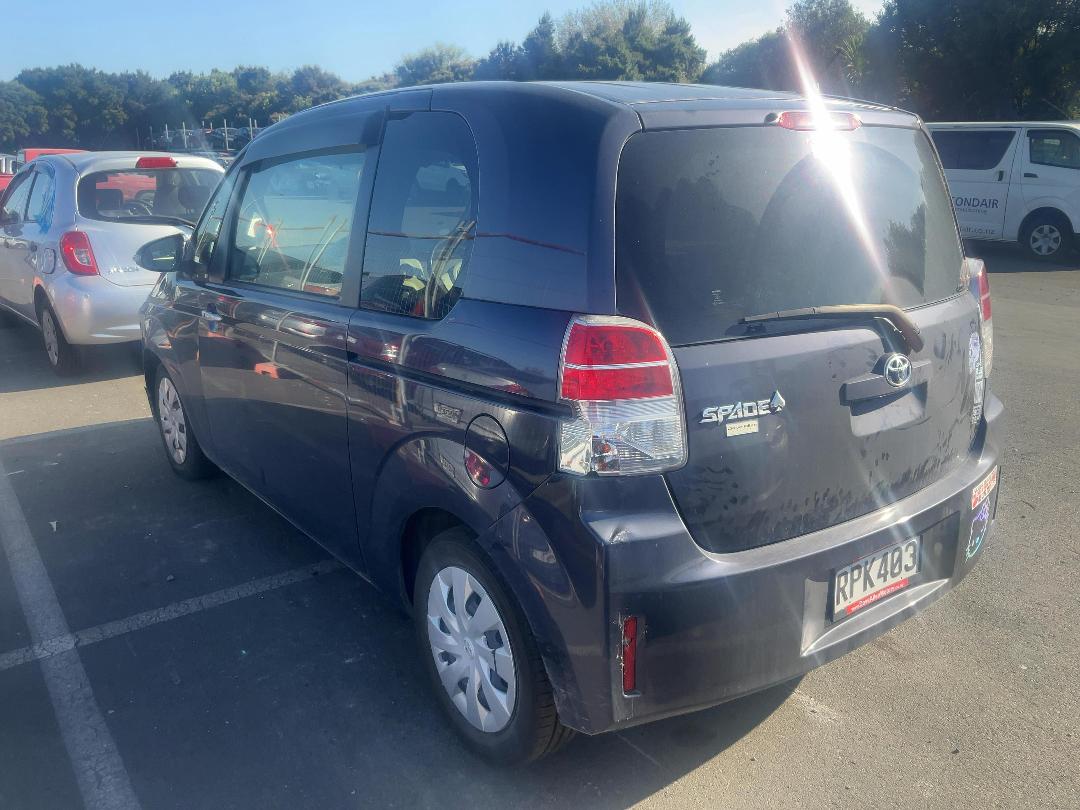 Photo '3' of Toyota Spade