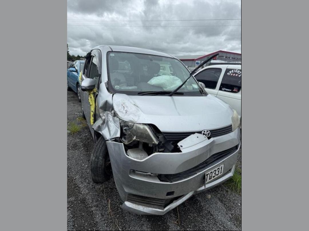 Photo '2' of Toyota Spade