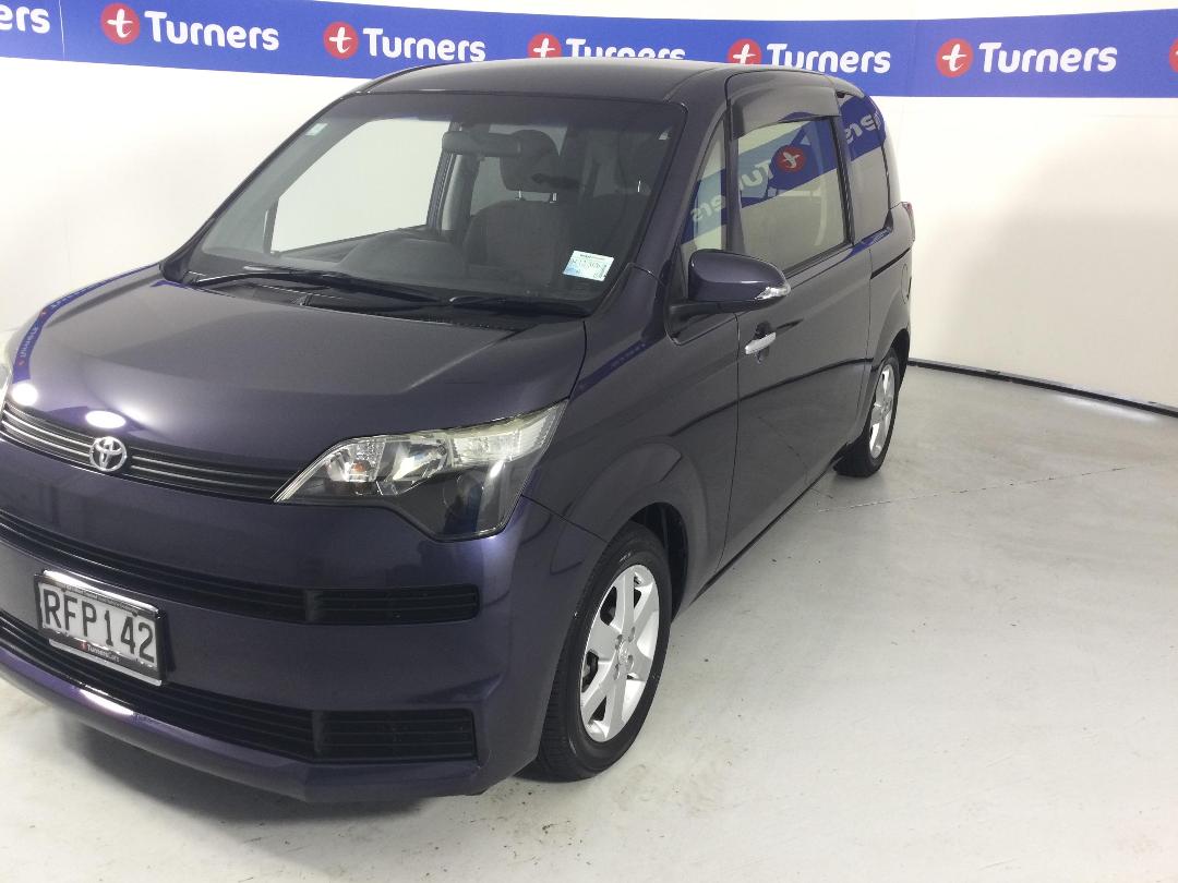 Photo '4' of Toyota Spade