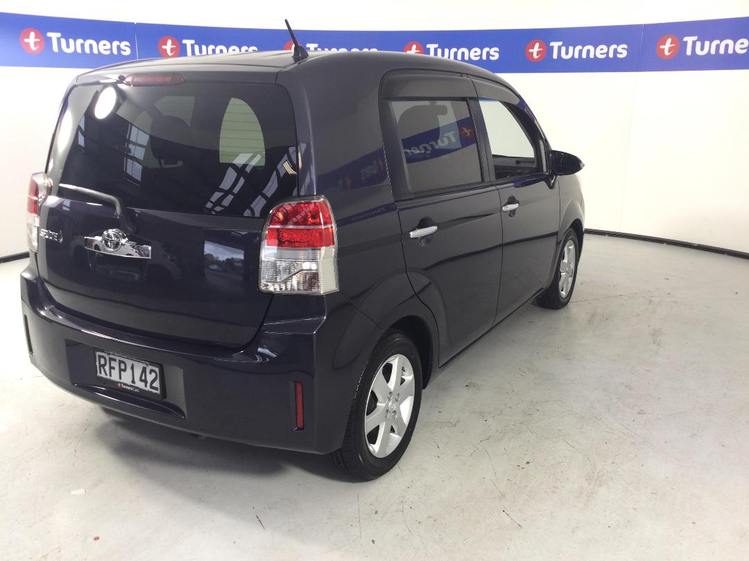 Photo '7' of Toyota Spade