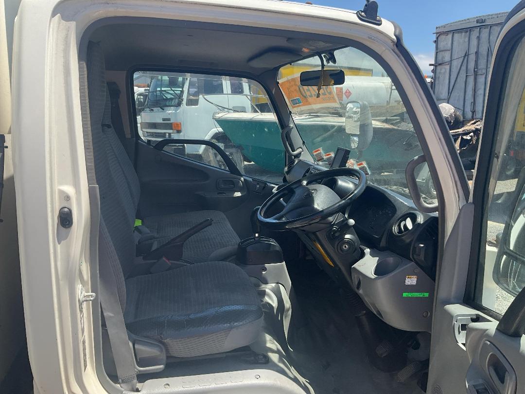 Photo '15' of Toyota Toyoace Chiller