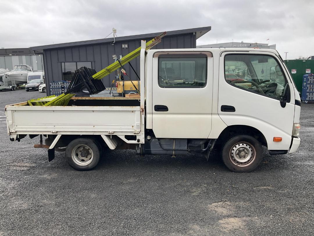 Photo '3' of Toyota Toyoace Double Cab - Flat Deck Photo '3' of Toyota Toyoace Double Cab - Flat Deck