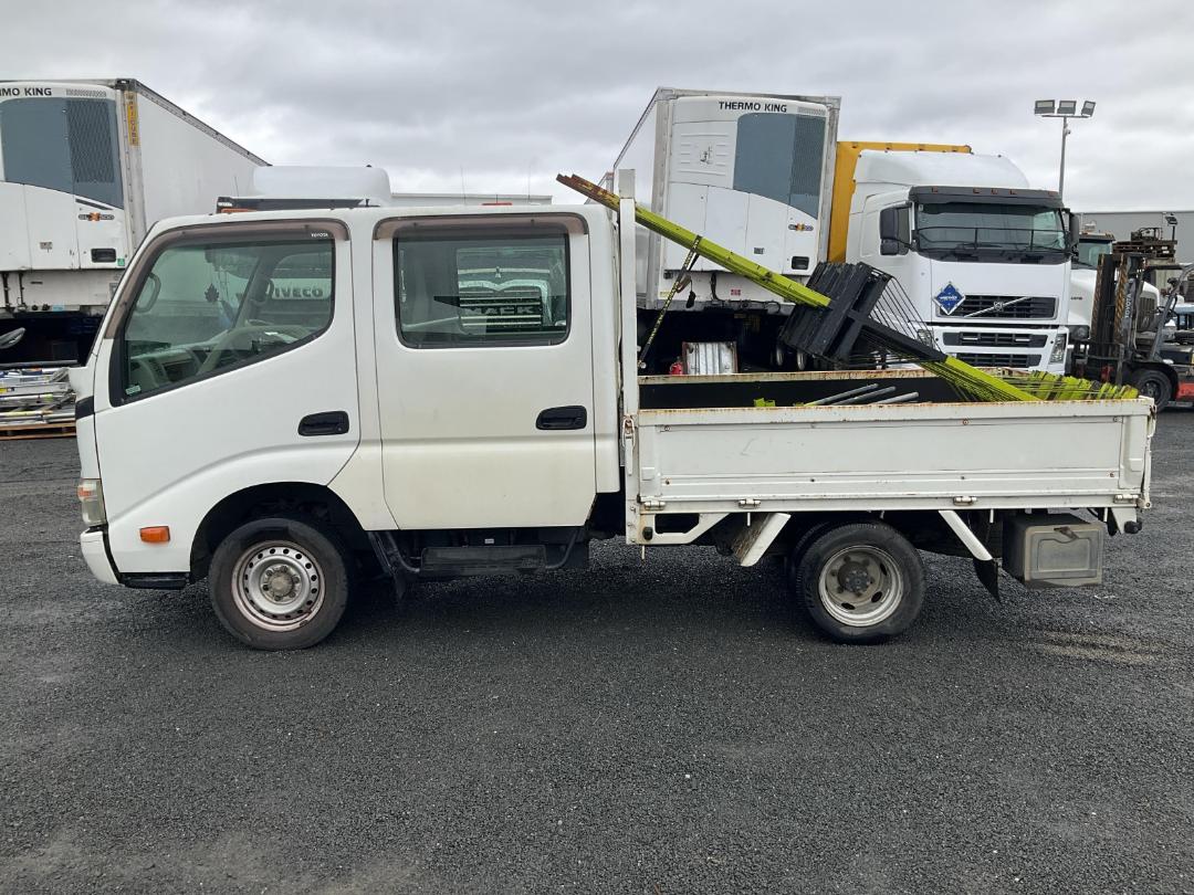 Photo '7' of Toyota Toyoace Double Cab - Flat Deck Photo '7' of Toyota Toyoace Double Cab - Flat Deck