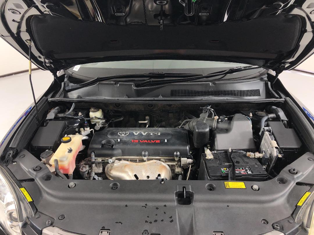 Photo '13' of Toyota Vanguard Photo '13' of Toyota Vanguard