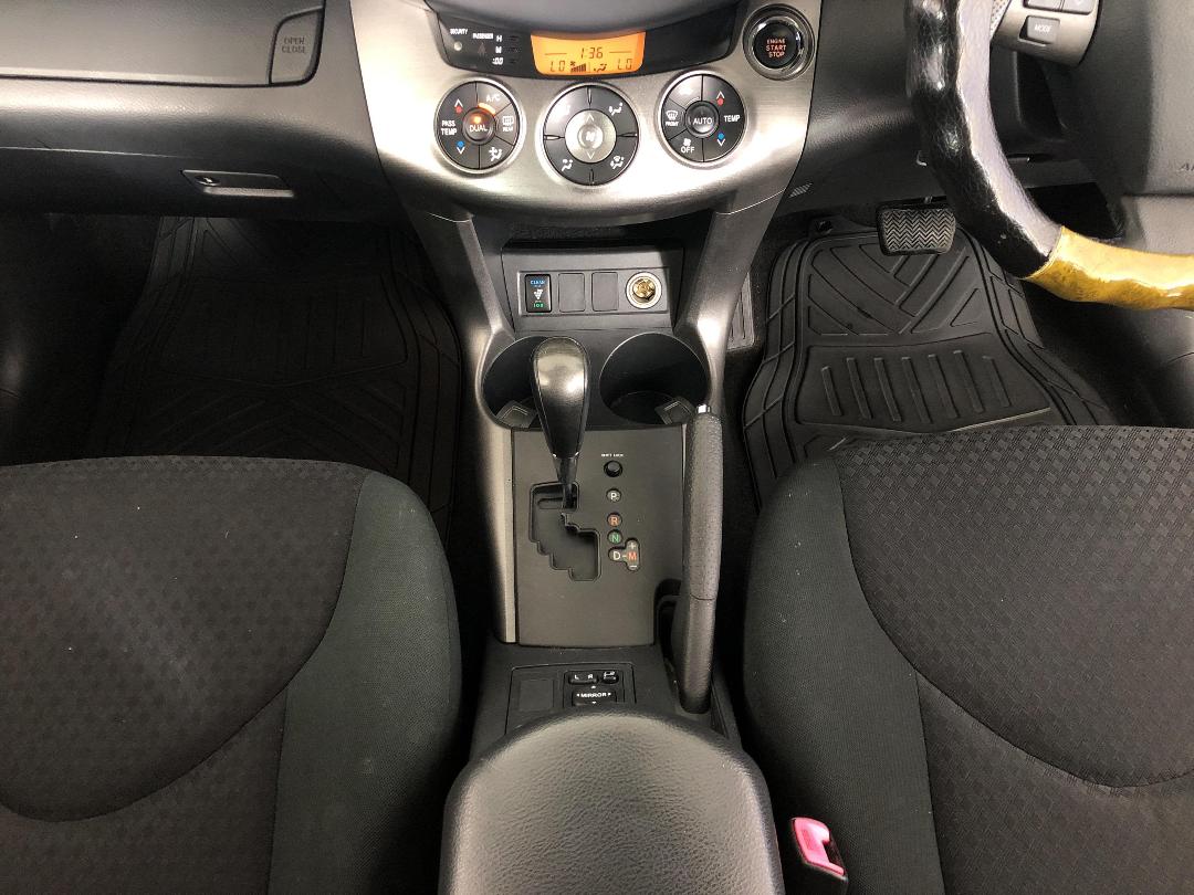 Photo '18' of Toyota Vanguard Photo '18' of Toyota Vanguard