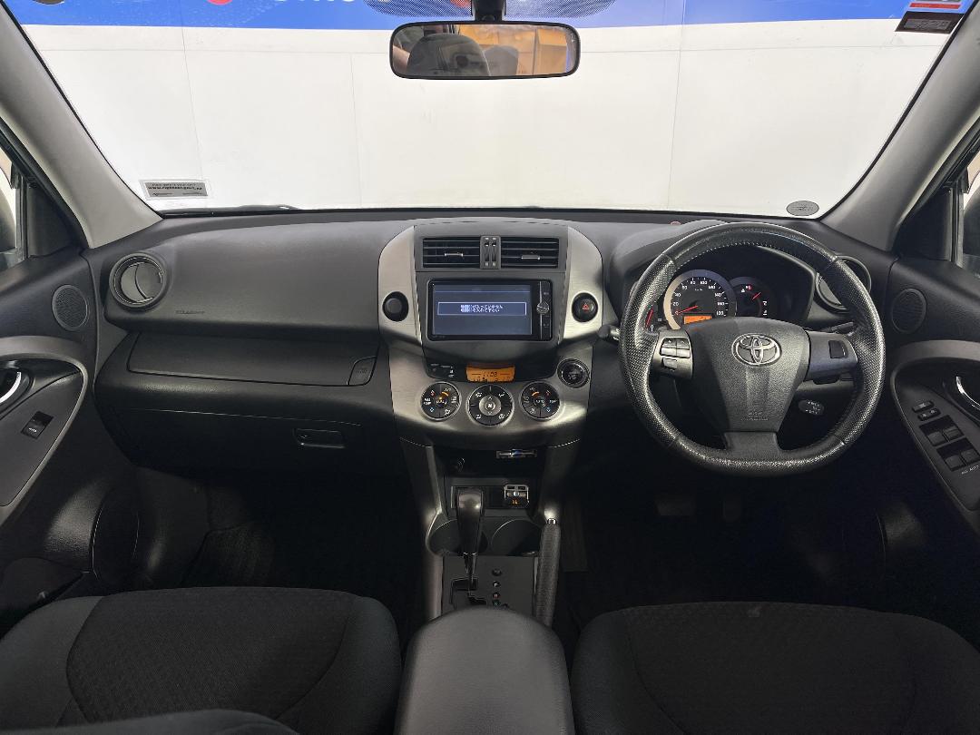 Photo '17' of Toyota Vanguard