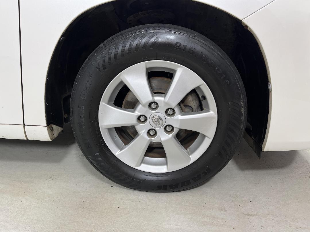 Photo '9' of Toyota Vellfire