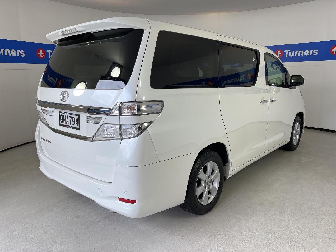 Photo '7' of Toyota Vellfire