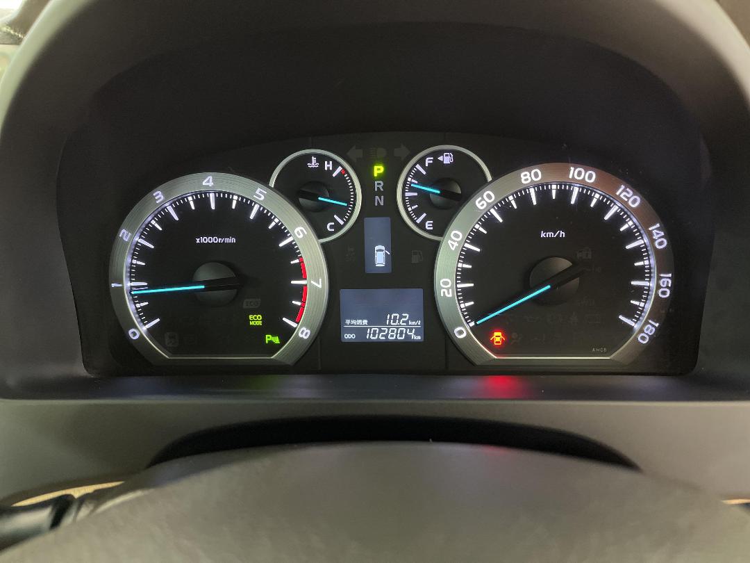 Photo '20' of Toyota Vellfire