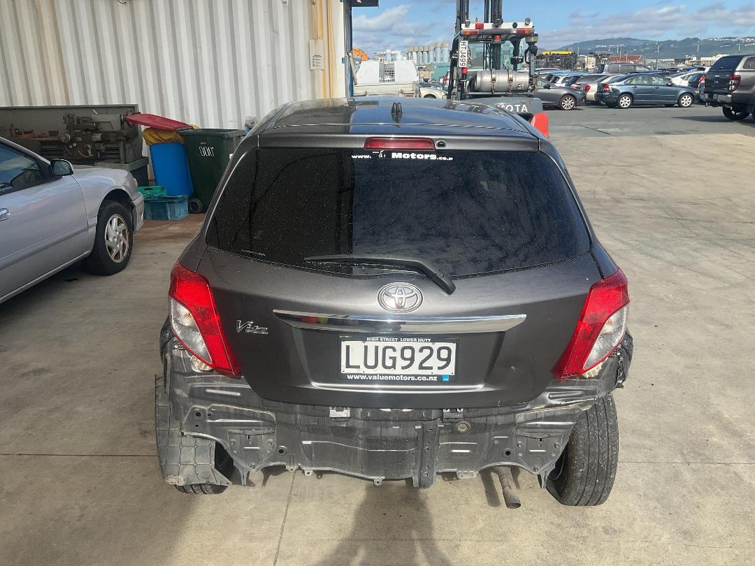 Photo '5' of Toyota Vitz