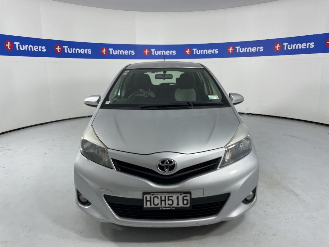 Photo '2' of Toyota Yaris Photo '2' of Toyota Yaris