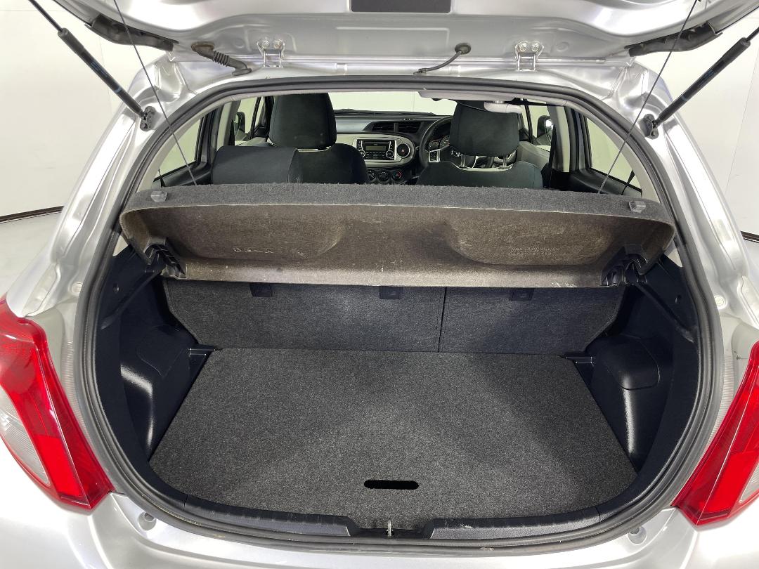 Photo '14' of Toyota Yaris Photo '14' of Toyota Yaris