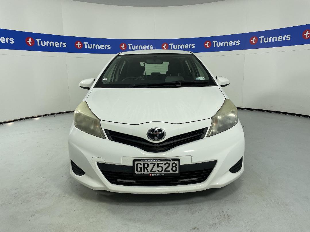 Photo '2' of Toyota Yaris