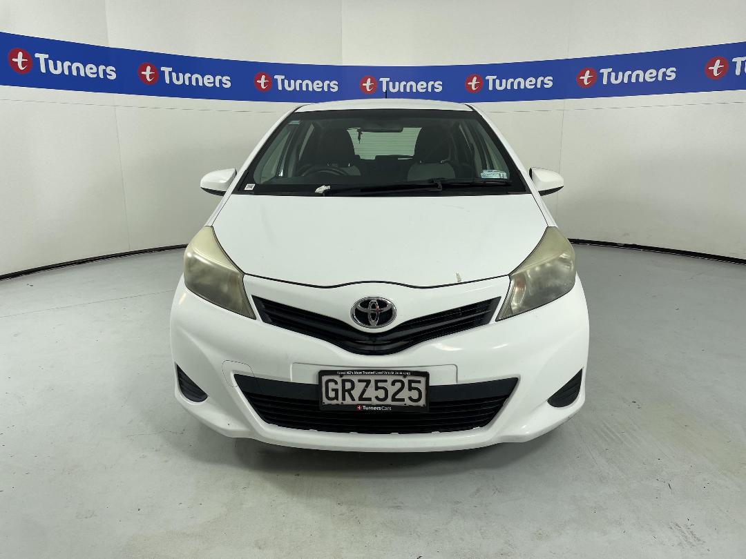 Photo '2' of Toyota Yaris