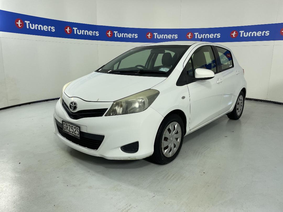 Photo '4' of Toyota Yaris