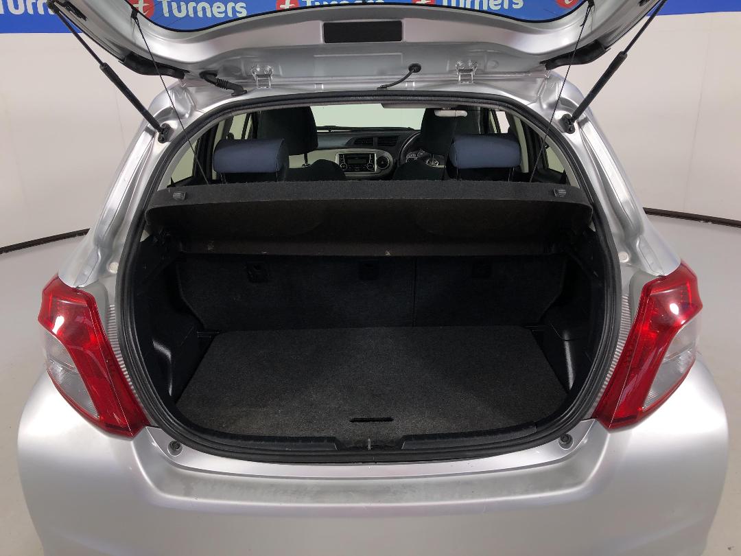 Photo '14' of Toyota Yaris Photo '14' of Toyota Yaris