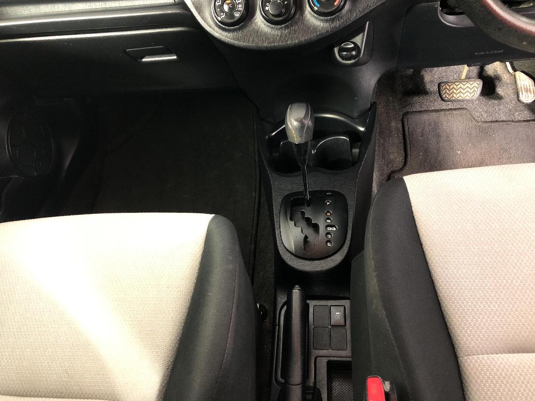 Photo '18' of Toyota Yaris Photo '18' of Toyota Yaris