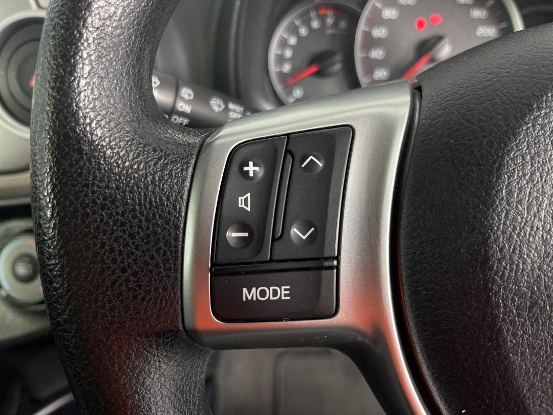 Photo '22' of Toyota Yaris