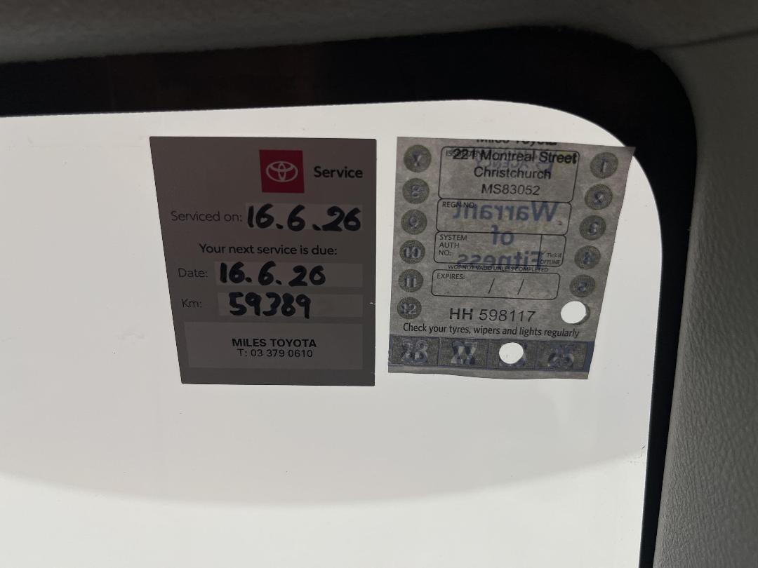 Photo '23' of Toyota Yaris