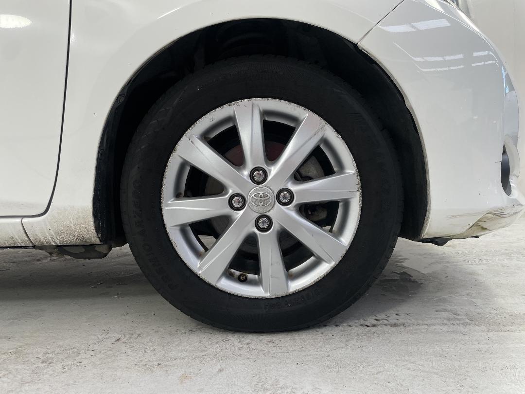 Photo '9' of Toyota Yaris