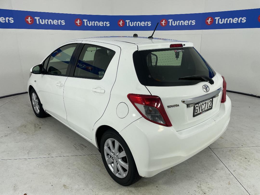 Photo '5' of Toyota Yaris