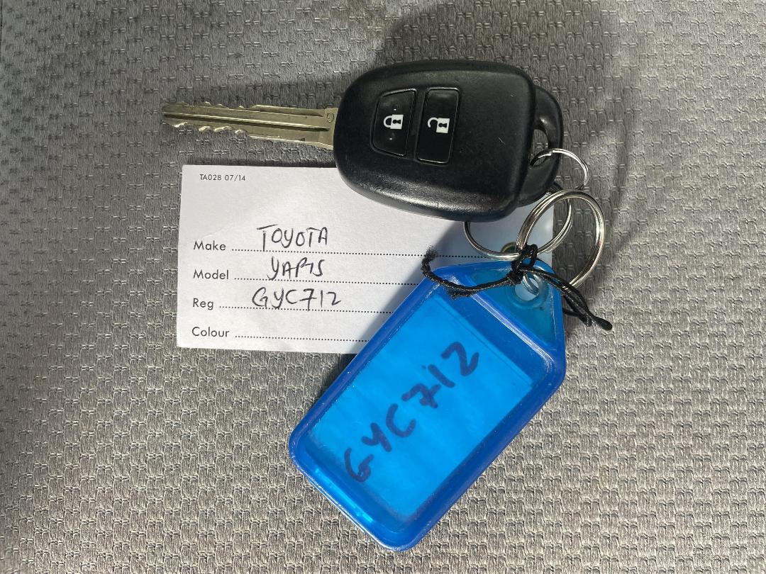 Photo '22' of Toyota Yaris