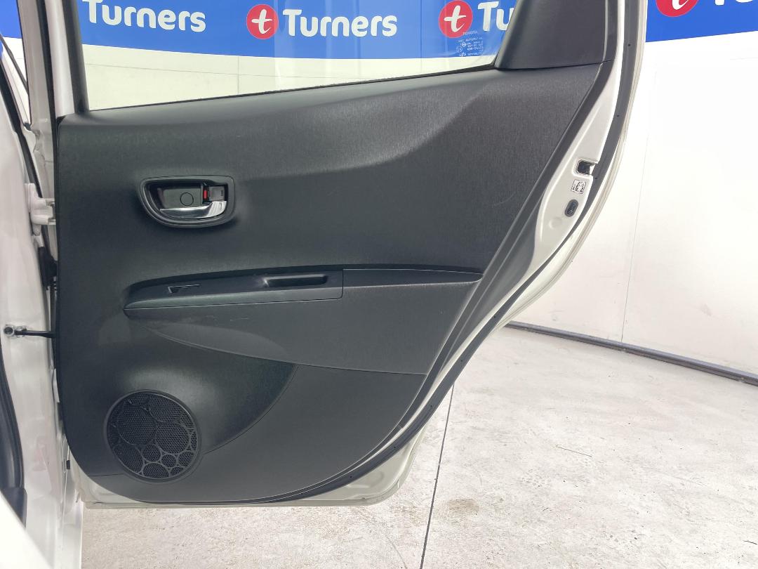 Photo '19' of Toyota Yaris