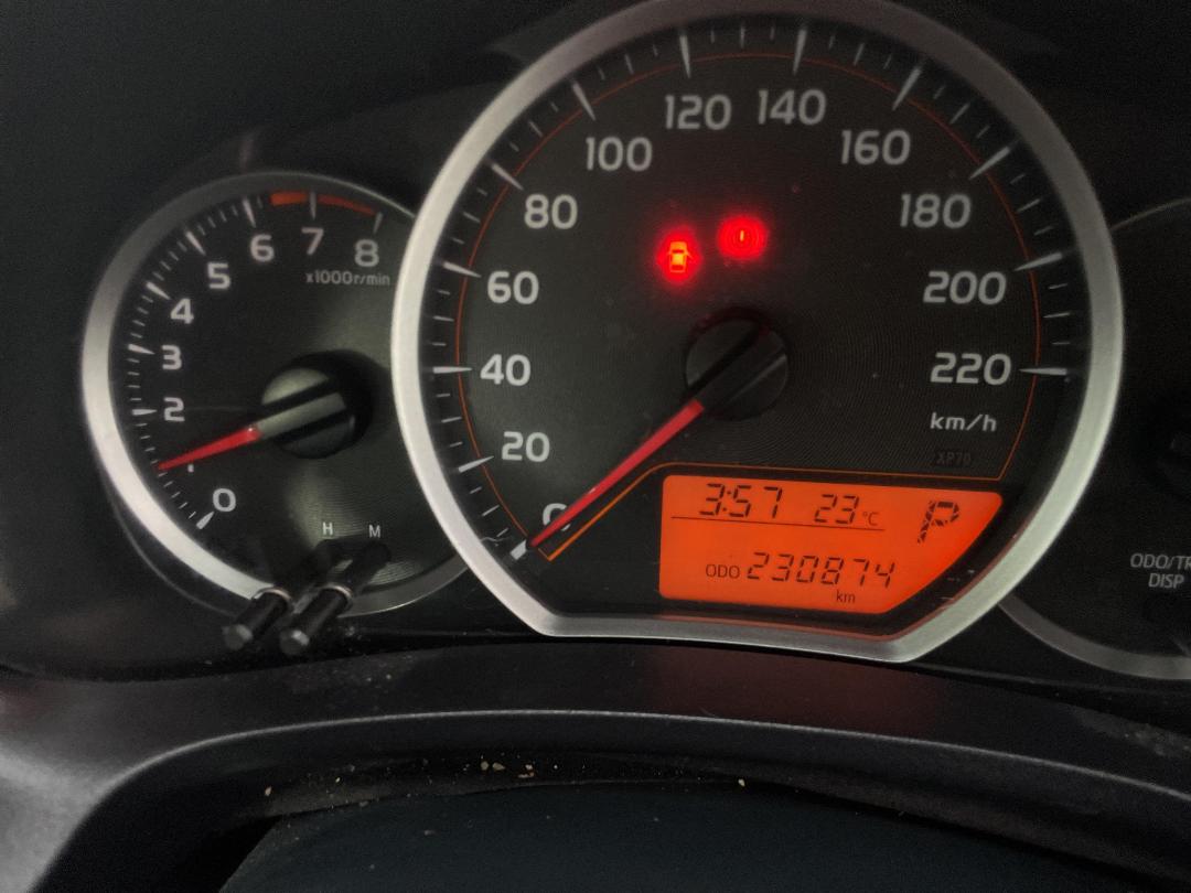 Photo '21' of Toyota Yaris