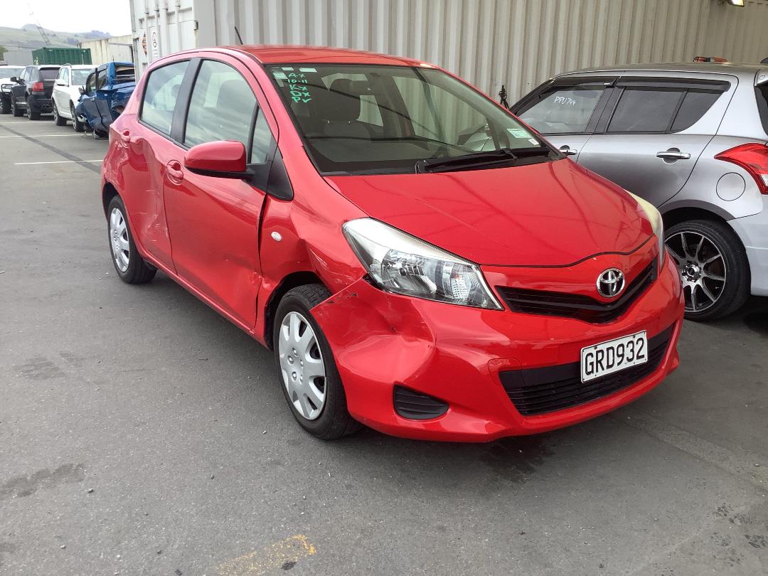 Photo '2' of Toyota Yaris YR Photo '2' of Toyota Yaris YR