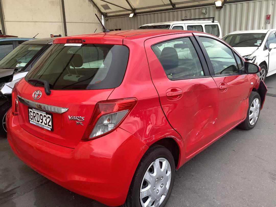 Photo '9' of Toyota Yaris YR Photo '9' of Toyota Yaris YR