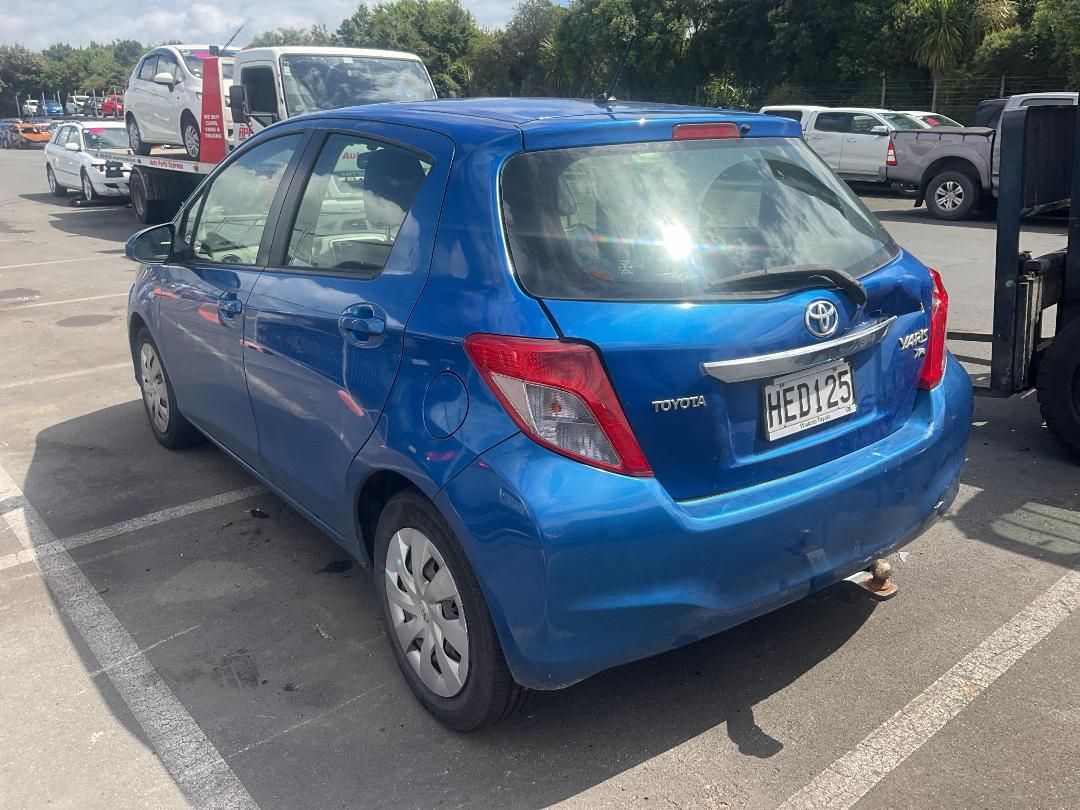 Photo '3' of Toyota Yaris YR Photo '3' of Toyota Yaris YR