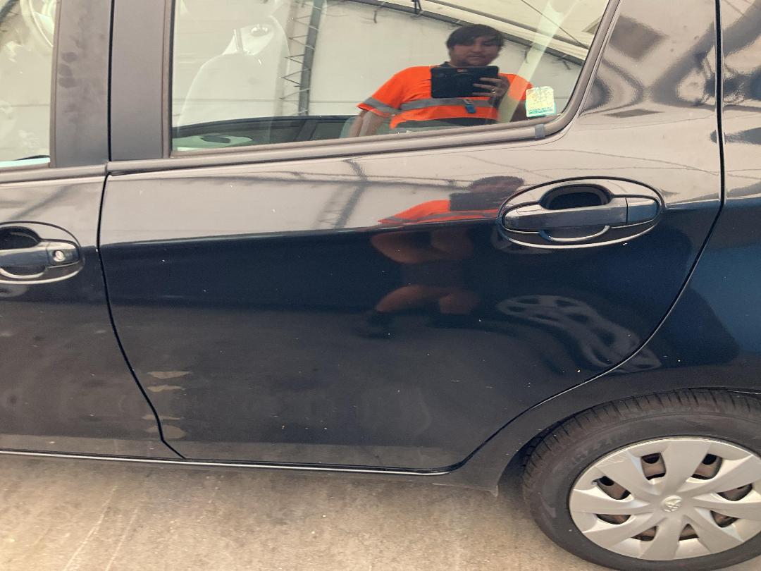 Photo '8' of Toyota Yaris YR Photo '8' of Toyota Yaris YR