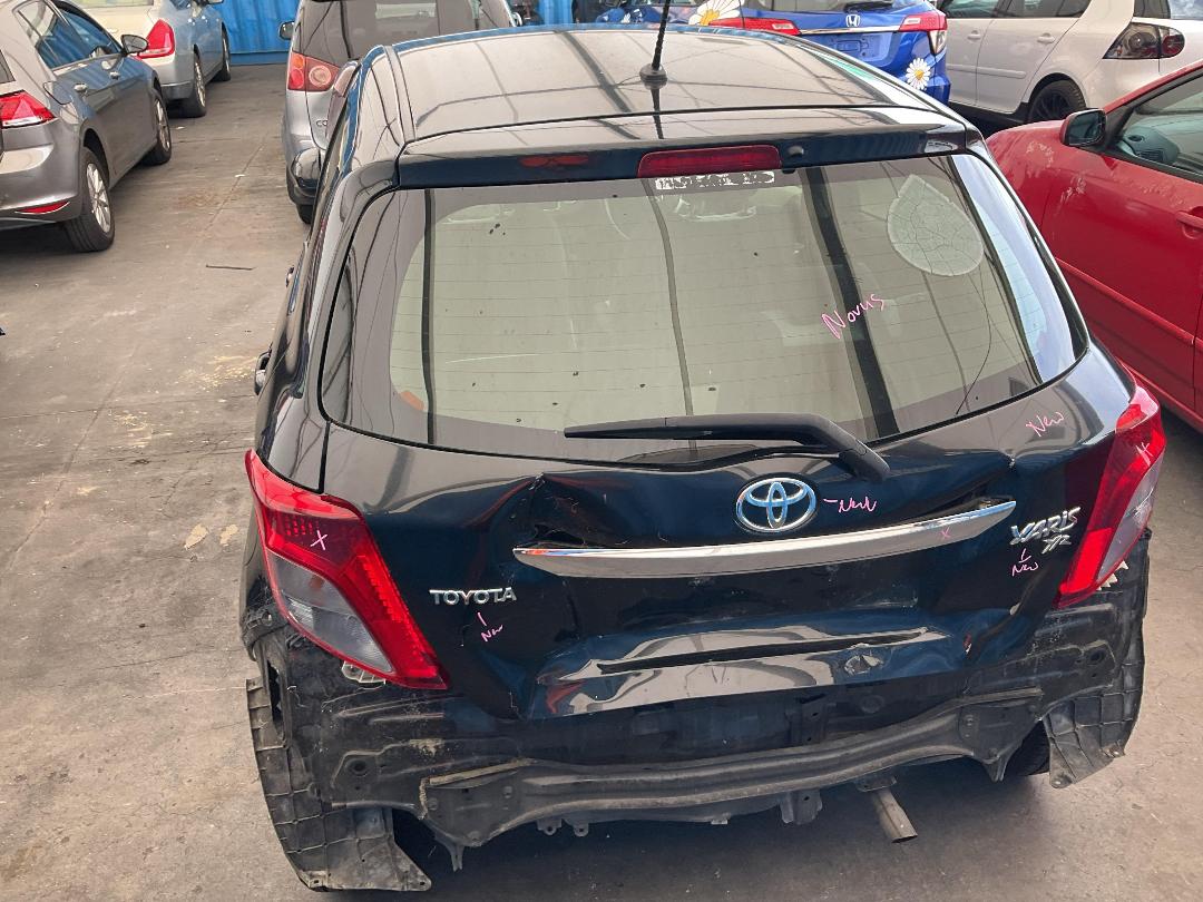 Photo '12' of Toyota Yaris YR Photo '12' of Toyota Yaris YR