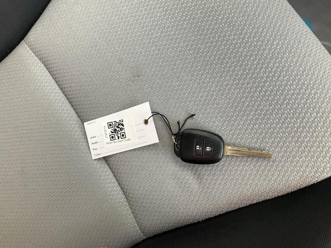 Photo '19' of Toyota Yaris YR Photo '19' of Toyota Yaris YR