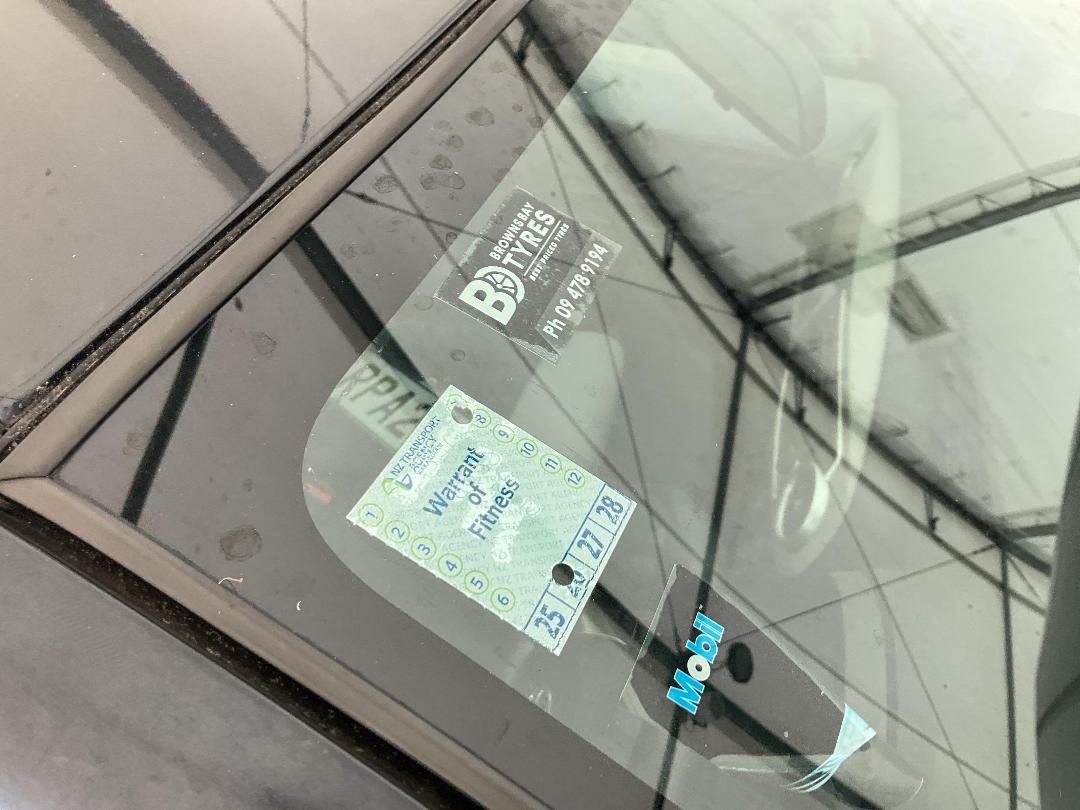 Photo '24' of Toyota Yaris YR Photo '24' of Toyota Yaris YR